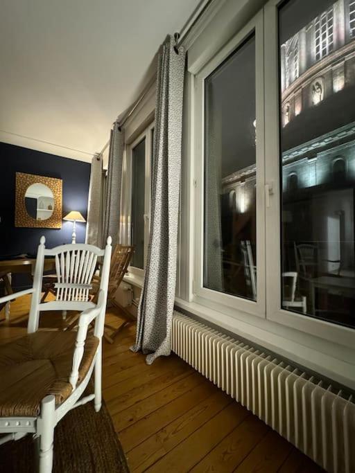 ブローニュ・シュル・メールLe Tiki De Notre-Dame - Duplex Vue Cathedraleアパートメント エクステリア 写真